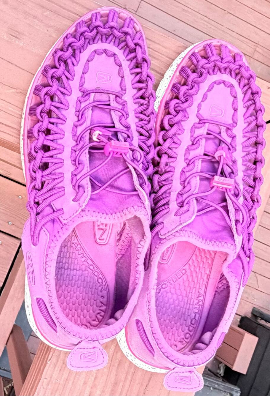 KEEN Girls Uneek 02 Water Sandals Purple Bungee Lace Up Low Top 6Y Kids